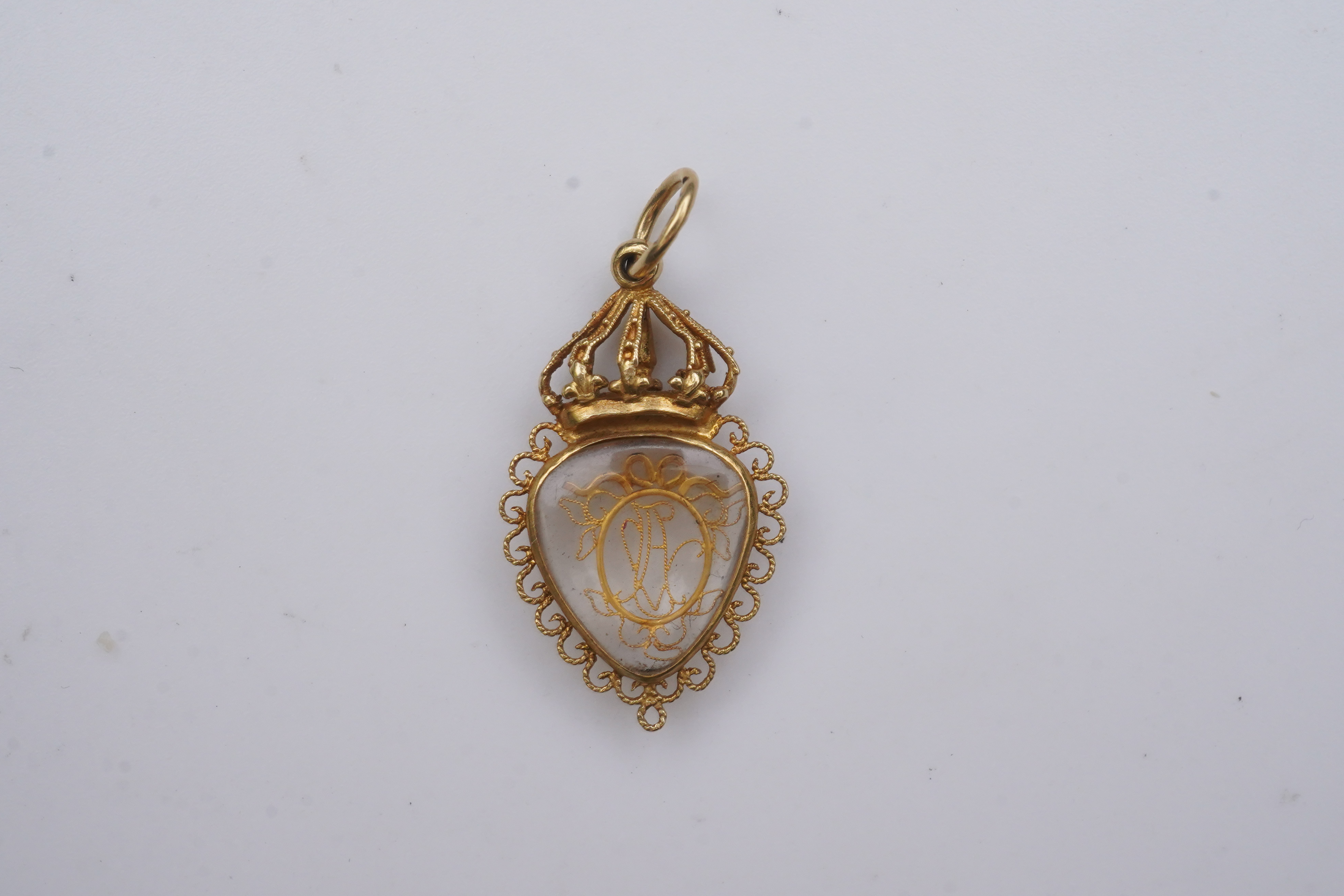 An unusual gold pendant, late 18th/early 19th century